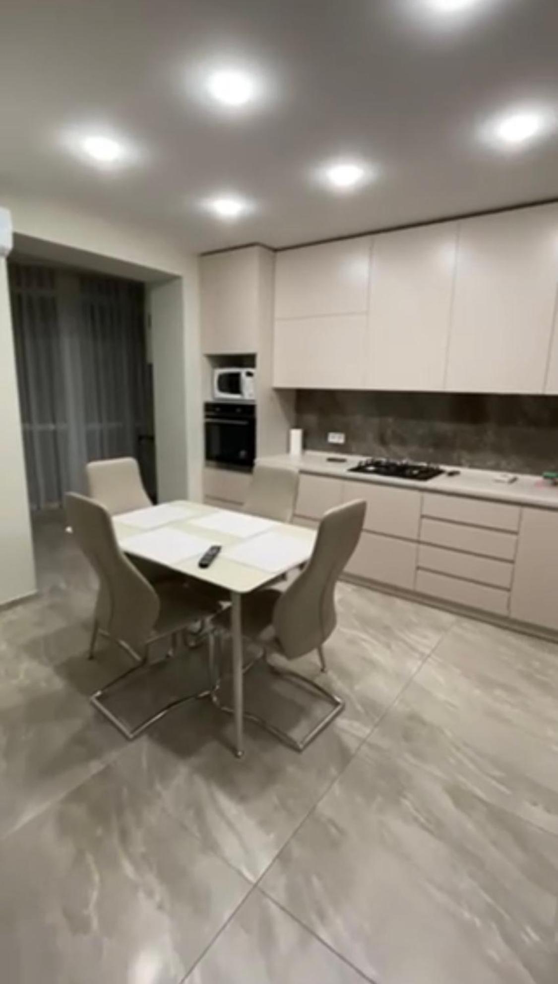 Apartment New Building In Center Dnipro Luaran gambar